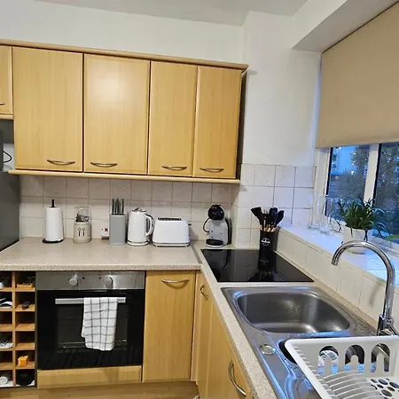 Spacious Two Bedroom Apartment In Battersea, Free Parking Londres Exterior foto