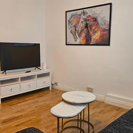 Spacious Two Bedroom Apartment In Battersea, Free Parking Londres Exterior foto